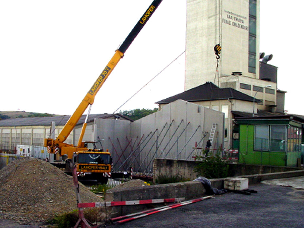 Anno dazumal: 2002 errichtete das Lagerhaus neue Hallen in Gnadendorf