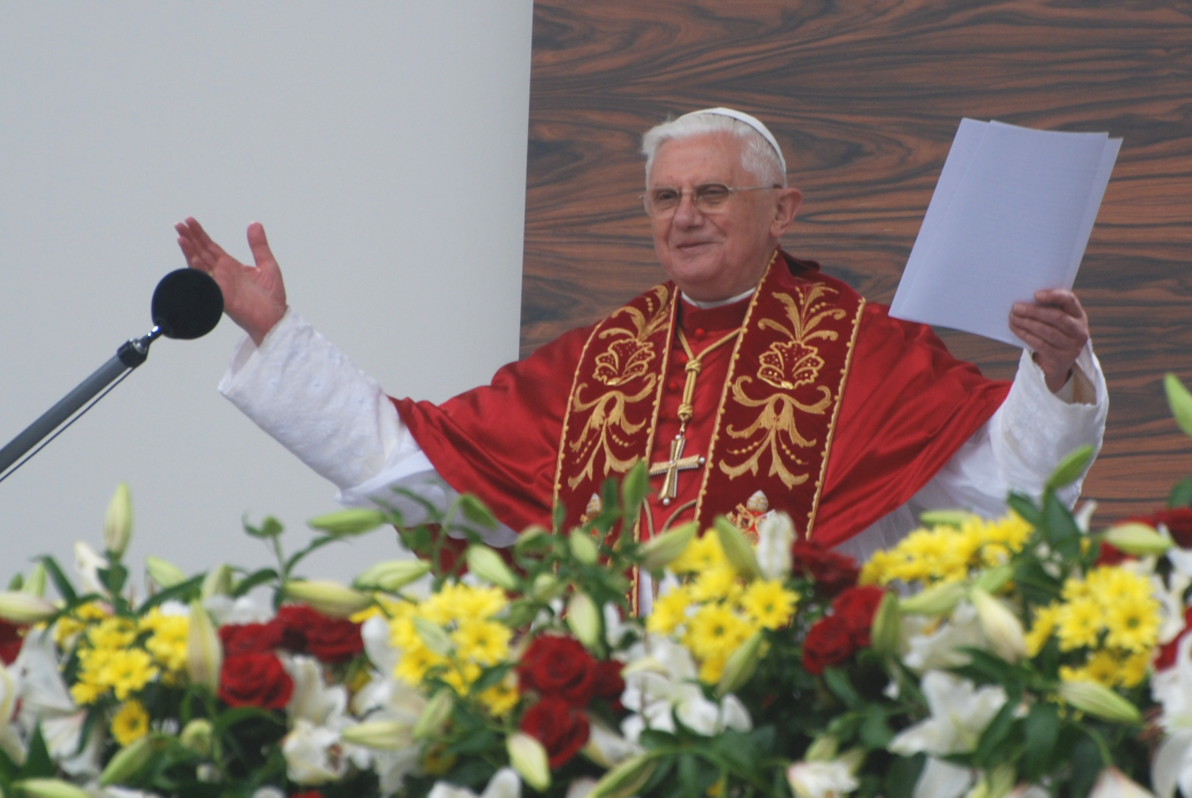 Anno dazumal: Papst Benedikt vor der Kameralinse