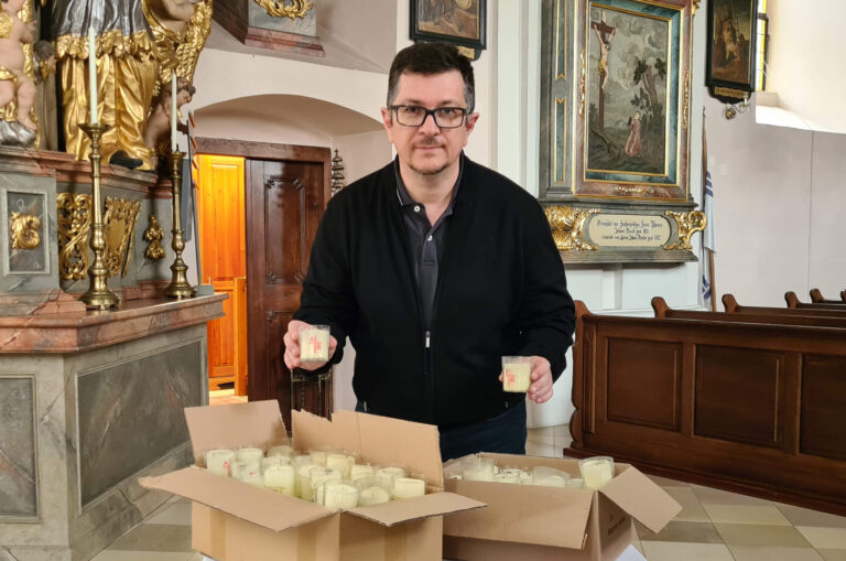 2024-03-27_Kerzen_vorbereiten (1)