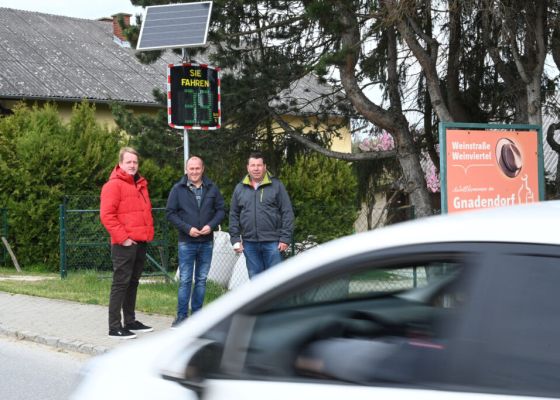 Geschwindigkeitsanzeige