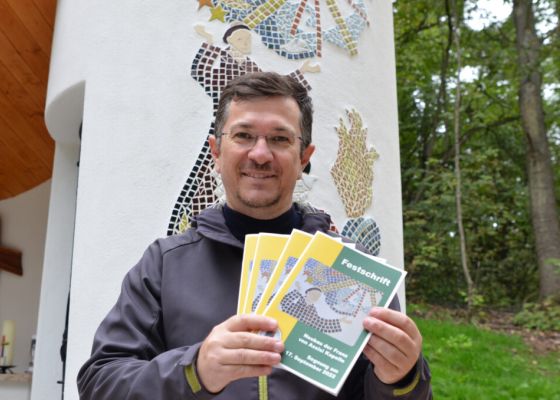 Markus Göstl mit Festschrift